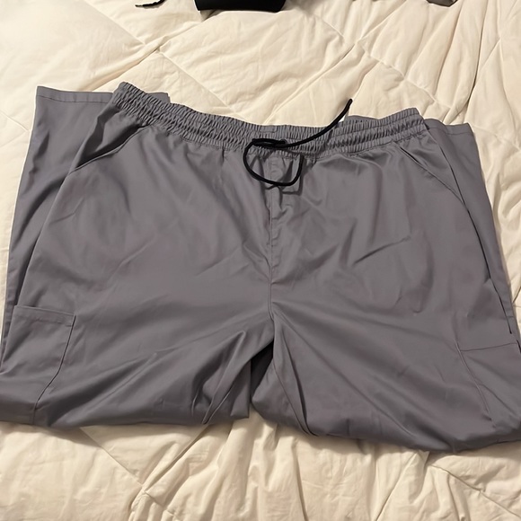 Jaanuu five pocket drawstring cargo scrub pants in 1XLshort - Picture 2 of 3